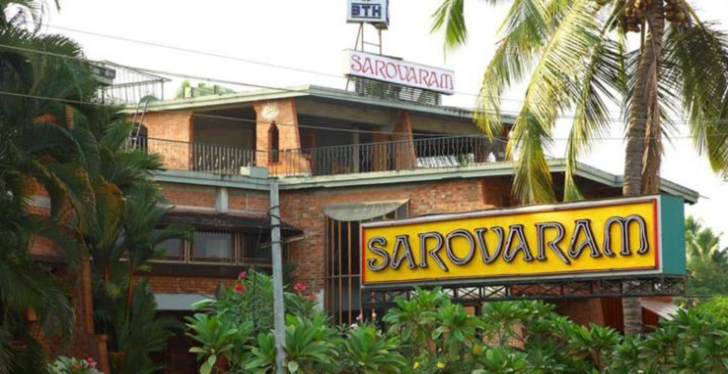 BTH Sarovaram Kochi Exteriör bild
