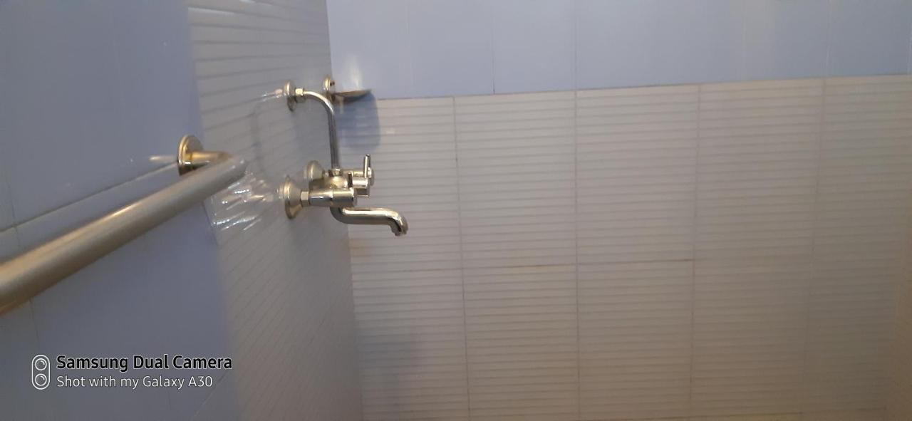 BTH Sarovaram Kochi Exteriör bild